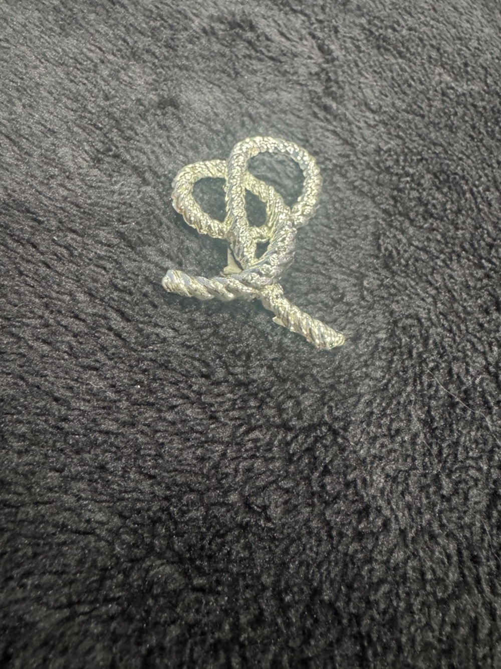 Classic Silver Rope Knot Brooch Pin - Women Accessories